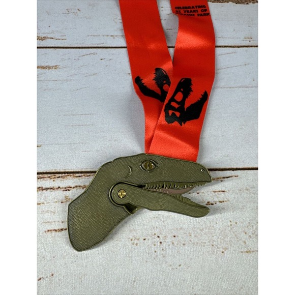 Raptor Run 10k Medal Award Virtual Running Club Celebrating Jurassic Park 2018 - Picture 2 of 6